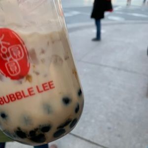 Meet your Posher, Meaghan